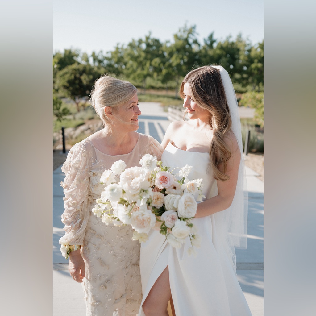 Beautiful Beaded Mother Of The Bride Gown. Midi Dress.